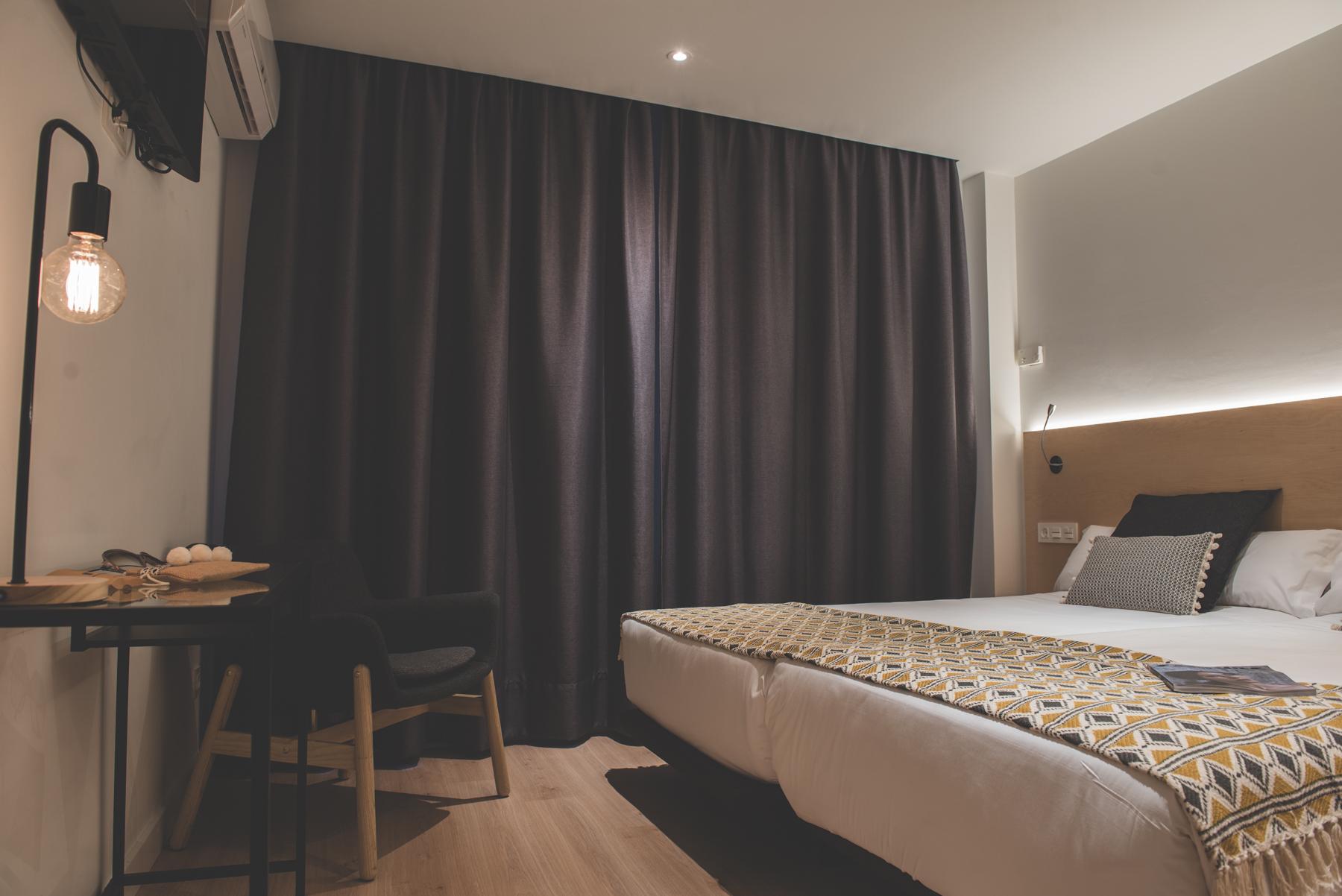 Hostal Arriazu Pamplona Dış mekan fotoğraf