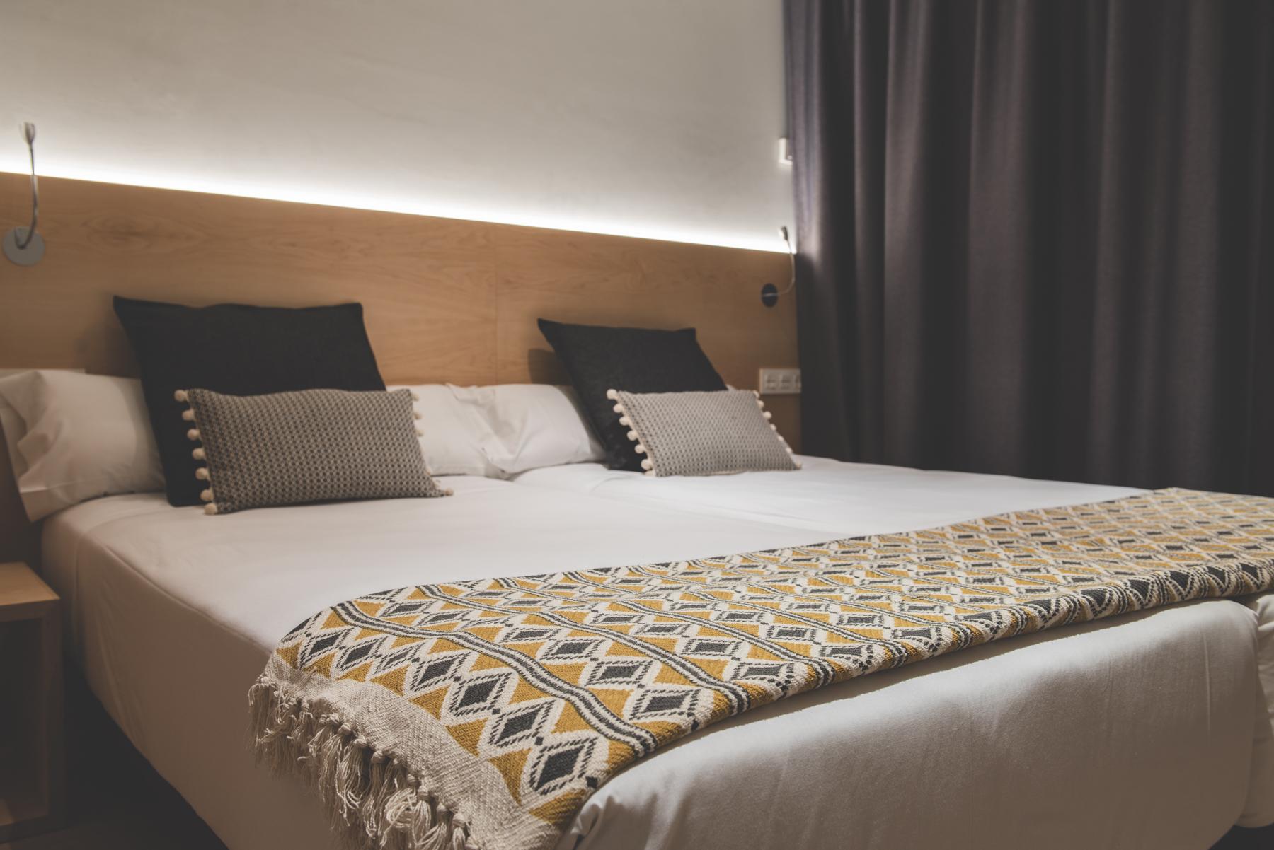 Hostal Arriazu Pamplona Dış mekan fotoğraf