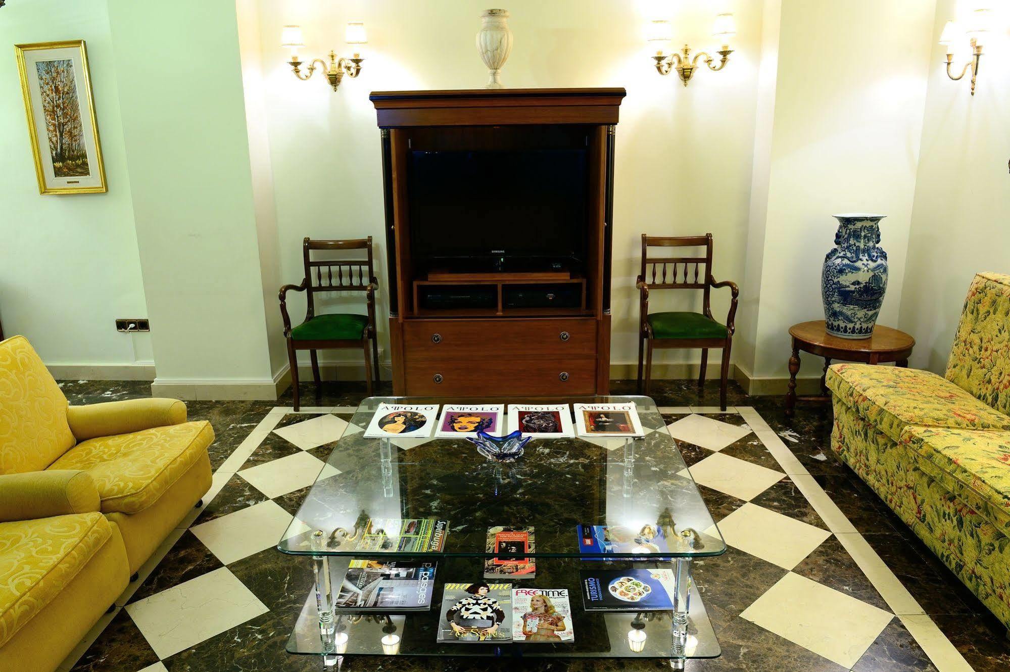 Hostal Arriazu Pamplona Dış mekan fotoğraf