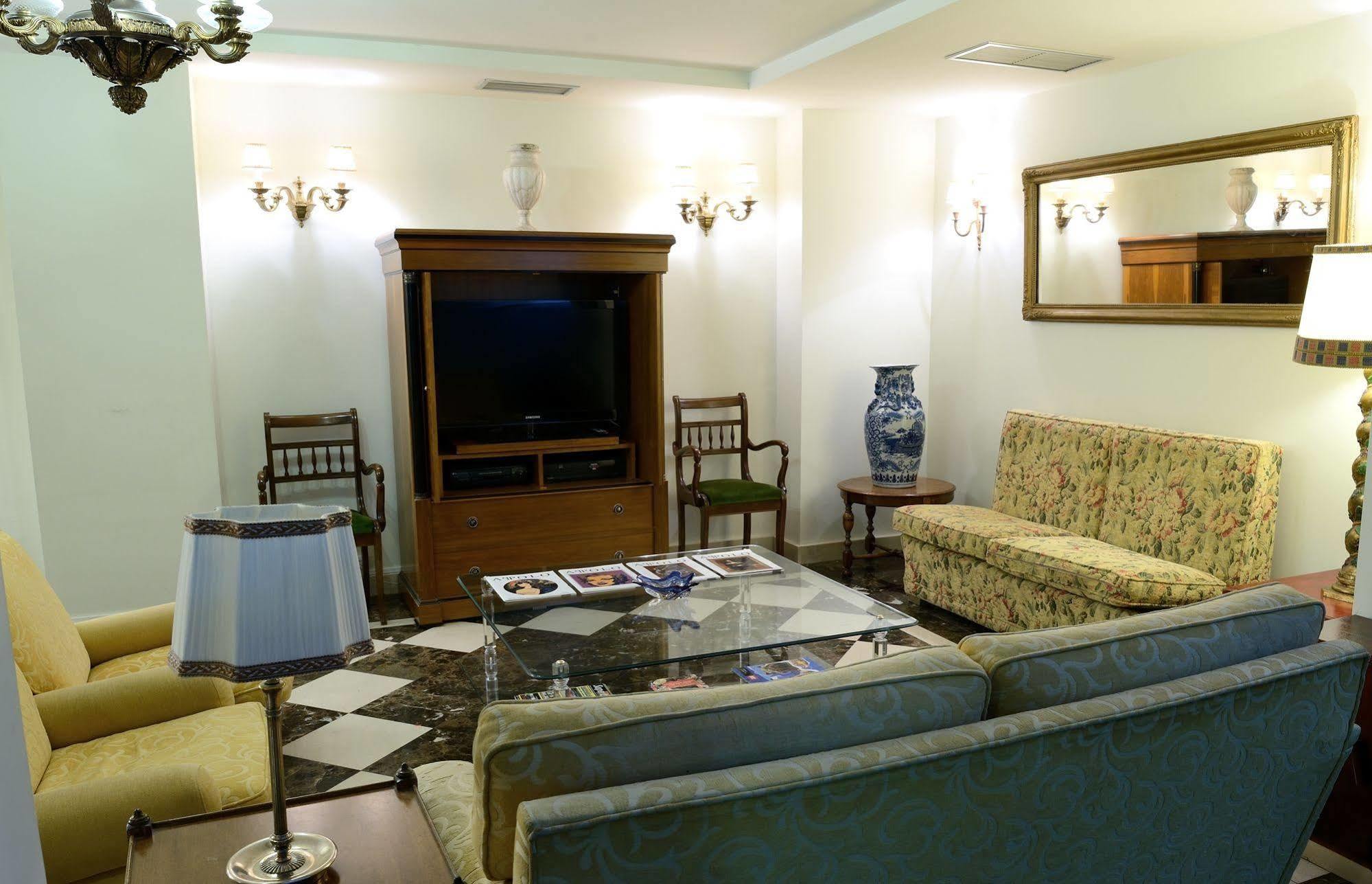 Hostal Arriazu Pamplona Dış mekan fotoğraf