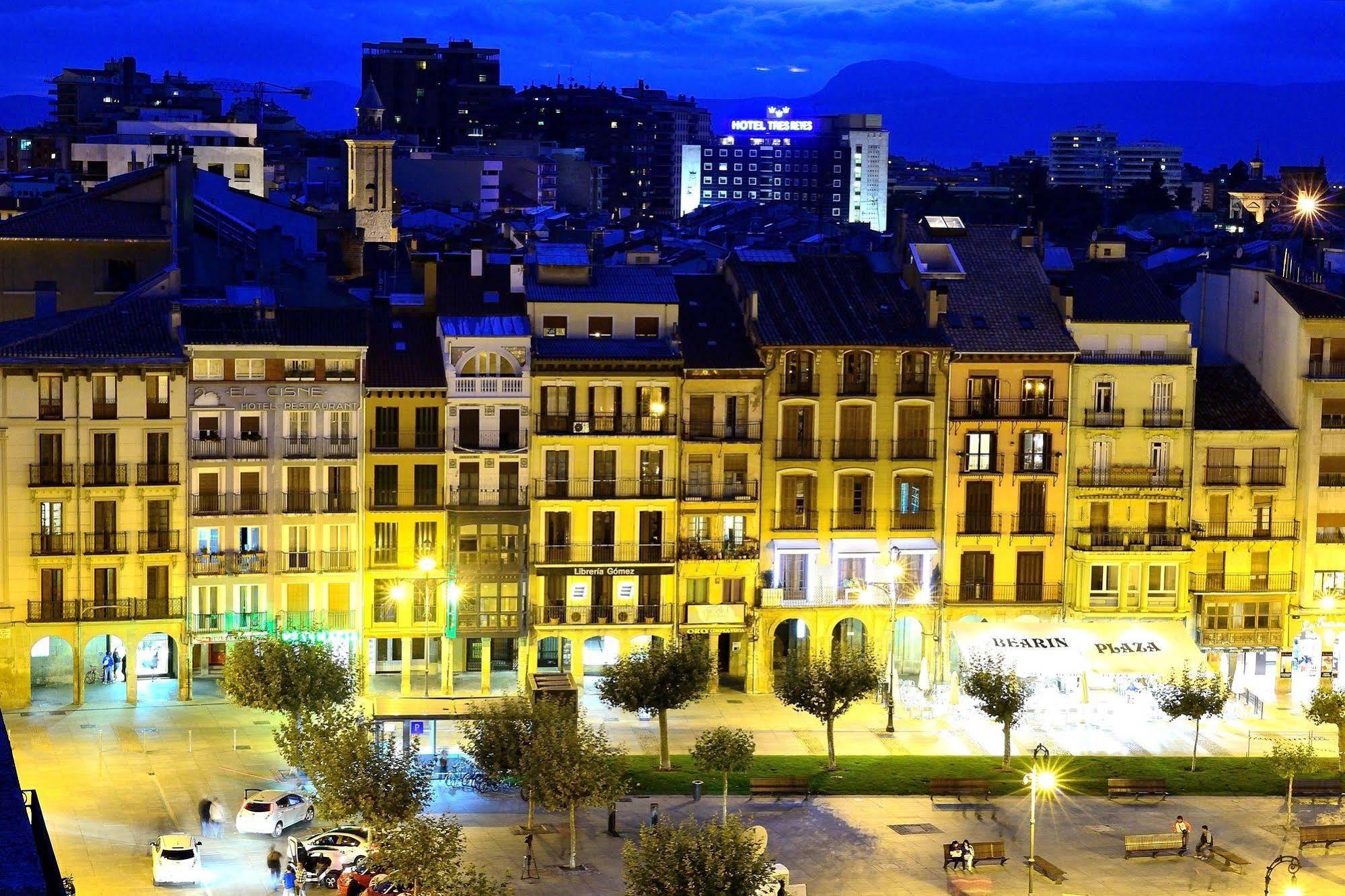Hostal Arriazu Pamplona Dış mekan fotoğraf