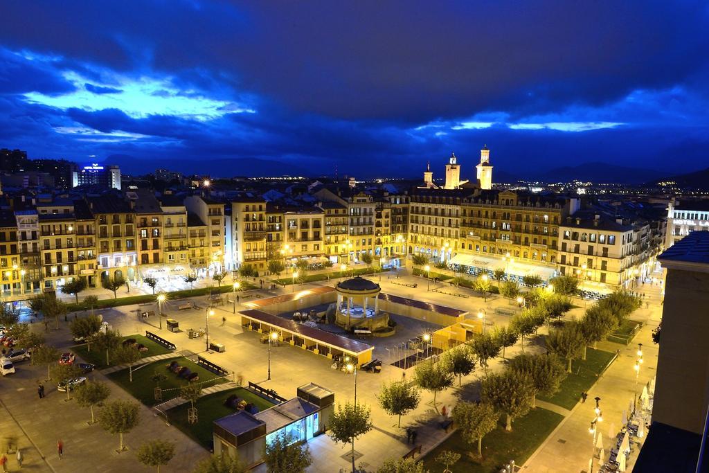 Hostal Arriazu Pamplona Dış mekan fotoğraf